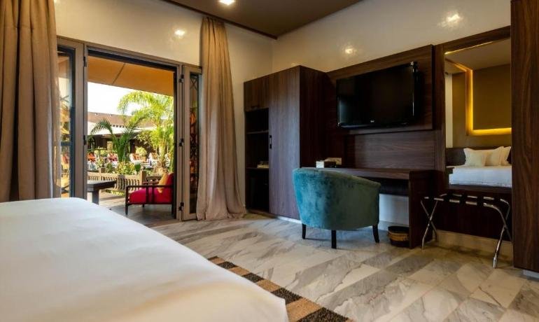 Junior Suite With Pool View