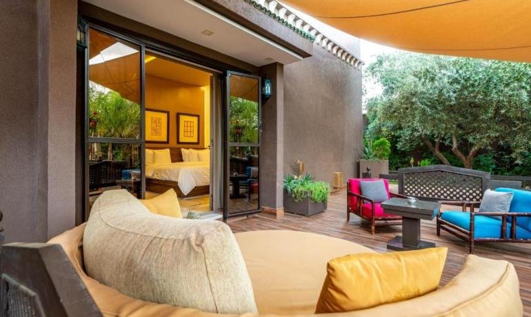 Junior Suite With Pool View